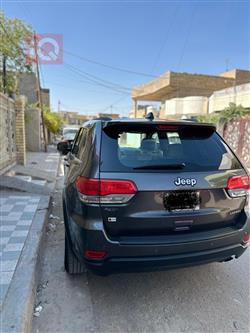 جیپ گراند شیرۆکی